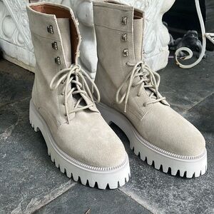 Saint G suede shoes new size 9